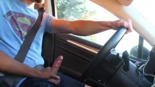 This Hot Guy's getting a Handjob while Driving