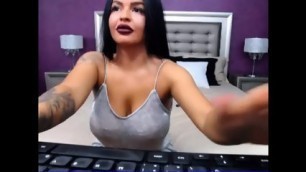 Huge Tits Jamaican Tight Camgirl Rubs P1 Hd